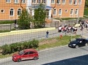 Собирал оружие и хотел кого-нибудь убить: что известно о школьнике, перерезавшем горло учительнице в РФ