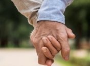 Відомий лікар і шкільний учитель: в Кривому Розі подружжя наклало на себе руки