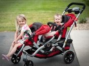 Какую коляску выбрать для погодок