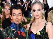 Свадьба Джо Джонаса и Софи Тернер: друг звезд проговорился о дате бракосочитания