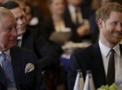 Принц Гаррі знову звернувся до свого батька за грошима