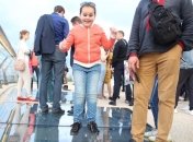 Мост в Киеве может получить бронированное стекло