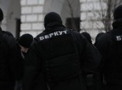Женщин грабили под прикрытием сотрудника "Беркута"