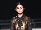 Селена Гомес показала фигуру в бикини на девичнике у подруги