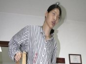 Самая высокая женщина скончалась в Китае