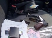 Двух полицейских в Черниговской области арестовали за взяточничество