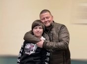 Валерий Залужный встретился с парнем Иваном