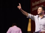 Выступление Зеленского на русском языке: Верховный суд вернул иск на повторное рассмотрение