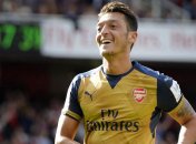 Озил: "Арсенал" может победить в АПЛ в этом сезоне