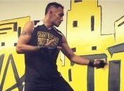 Фергюсон показал, как собирается бить Нурмагомедова (Видео)