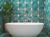 Існують дієві методи очищення плитки від вапняного волосся  (зображення створено за допомогою ШІ)