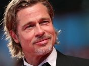 СМИ: Брэд Питт закрутил роман с "молодой копией Джоли"