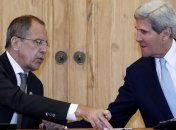 Керри подарил Лаврову 2 картофелины 