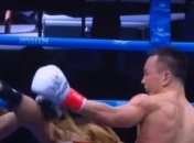 Кикбоксер нокаутировал соперника дикой "вертушкой" (видео)