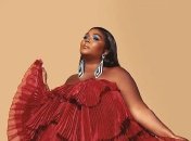 В кружевной майке и бикини: Lizzo в который раз эпатировала в сети (Видео)