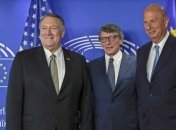 СМИ: Посол США в ЕС даст показания по делу об импичменте Трампа