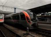 Маршрут поезда Интерсити "Киев-Львов" продолжают до Польши