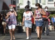 Коронавирус во Франции: запрет на массовые мероприятия в очередной раз продлили 