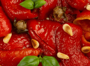 Аппетитная закуска из маринованного болгарского перца