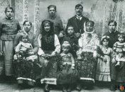 Чи може історія родини вплинути на здоров'я та життя нащадків/ Родина Реки