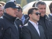 Стало известно, кто с Зеленским отправился в Париж