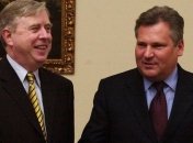 Сегодня Квасьневский с Коксом расскажут о своей миссии в Украине