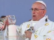 "Барселона" преподнесла Папе Римскому оригинальный подарок