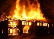 На Чернігівщині у згорілому будинку знайшли чотири трупи