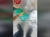 Нацгвардійці виявили неприємну знахідку у виданому пайку (відео)