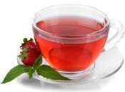 Клубничный чай со льдом