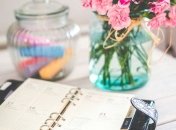 Календар вихідних днів на березень