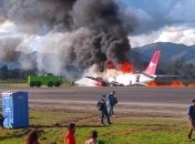 В аэропорту Перу загорелся пассажирский самолет