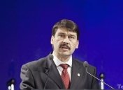 Янукович поздравил президента Венгрии с национальным праздником