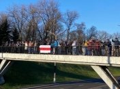 Люди выходят на "прогулки", а силовики стягивают водометы: что происходит в Беларуси на 120-й день протестов (видео)