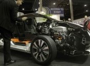 Nissan оптимистичнее оценивает продажи электромобилей