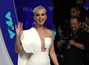 Кэти Перри не выступит на шоу Victoria's Secret  