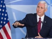 Война Трампа и СМИ: Пенс попытался снизить градус напряжения