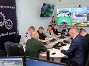 Антиконфликтные группы и кинологи работают на массовых мероприятиях в Украине