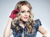 Alyosha представила новую чувственную песню (Видео) 