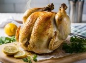 Запечена курка стане чудовим варіантом обіду або вечері  (зображення створено за допомогою ШІ)