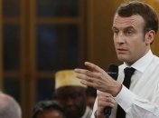 "Желтые жилеты": Эммануэль Макрон планирует провести референдум