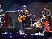 Враждовавшие раньше лидеры Oasis и Blur, спели вместе (Видео)