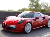 Спорткар Alfa Romeo 4С заменят новым купе
