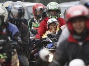 Интересная повседневная жизнь в Индонезии (Фото)