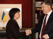 Порошенко договорился об ускоренном возвращении "швейцарских" денег Януковича