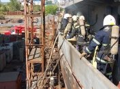 Спасатели ликвидировали пожар на судне ВМС