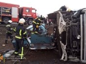 Изуродованные после ДТП автомобили