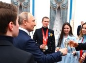 владимир путин на встрече с российскими олимпийцами