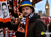 Украинская символика заметна даже среди сувениров на улицах Лондона
