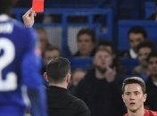 Грубый фол игрока "МЮ" против Азара, который тянет на длинную дисквалификацию